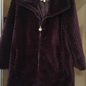 Dennis Basso faux plum coat gold addition 2xl